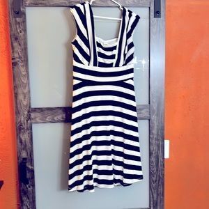 2 dresses one price White and black dress